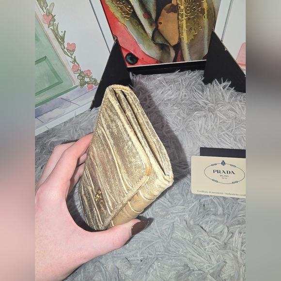 Prada Gold Leather ✨️ Nappa Gaufre Continental Long Wallet (EUC)(COA CARD) - Picture 4 of 12
